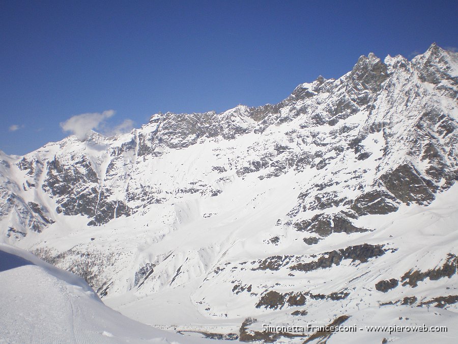 06  PAESAGGIO INNEVATO A PLAN MAISON.JPG